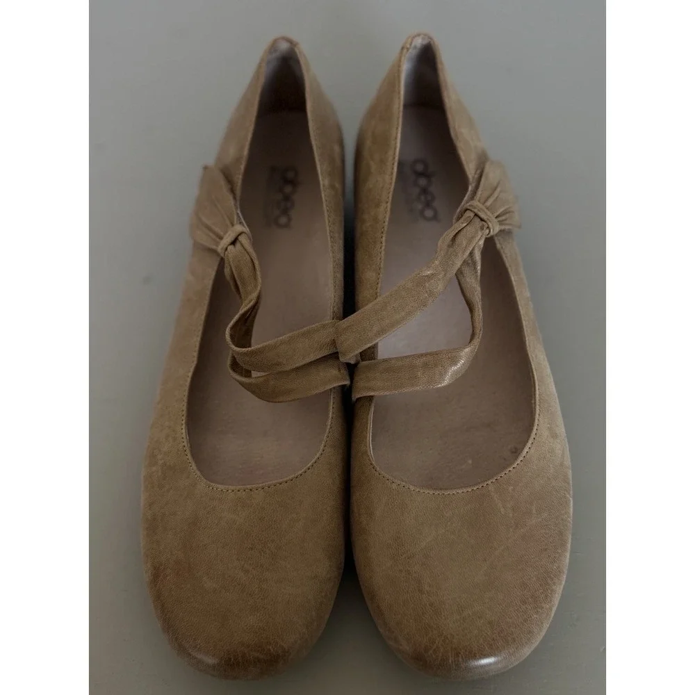 Abeo Talia Mary Jane's Women's Beige Tan Cross Strap Casual Shoes Size 10N